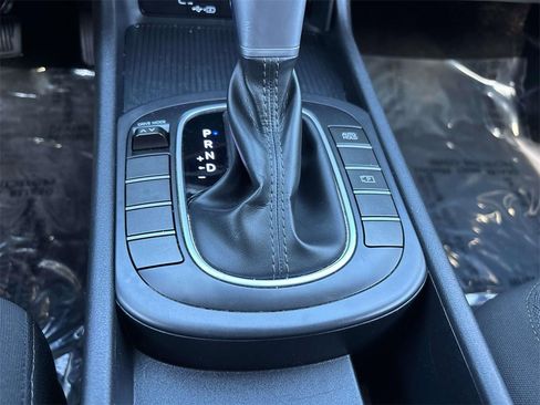 Used 2024 Hyundai Kona SEL image 25