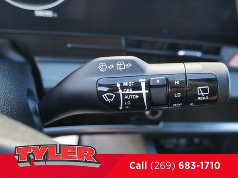Used 2024 Kia Sportage X-Pro Prestige AWD/4WD image 25