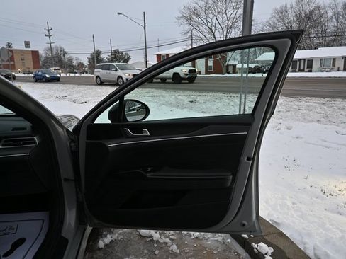 Used 2021 Kia K5 GT-Line w/ GT-Line FWD Premium Package image 18