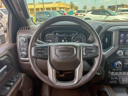 Used 2021 GMC Sierra 2500 Denali w/ Denali Ultimate Package image 31