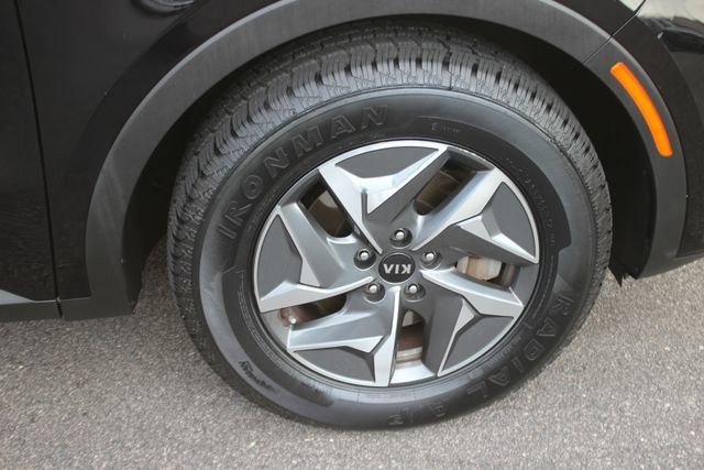 Used 2021 Kia Sorento S FWD image 35