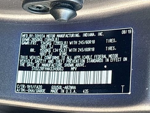 Used 2019 Toyota Highlander Plus FWD image 35
