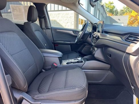 Used 2023 Ford Escape Active image 11