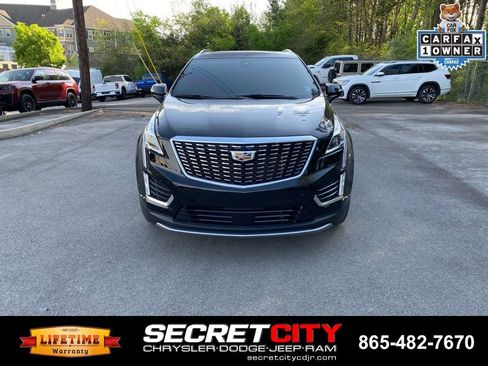 Used 2022 Cadillac XT5 Premium Luxury w/ Technology Package image 2