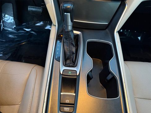 Used 2019 Honda Accord EX-L image 17