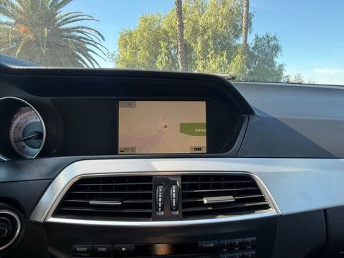 Used 2013 Mercedes-Benz C 250 Sedan image 22