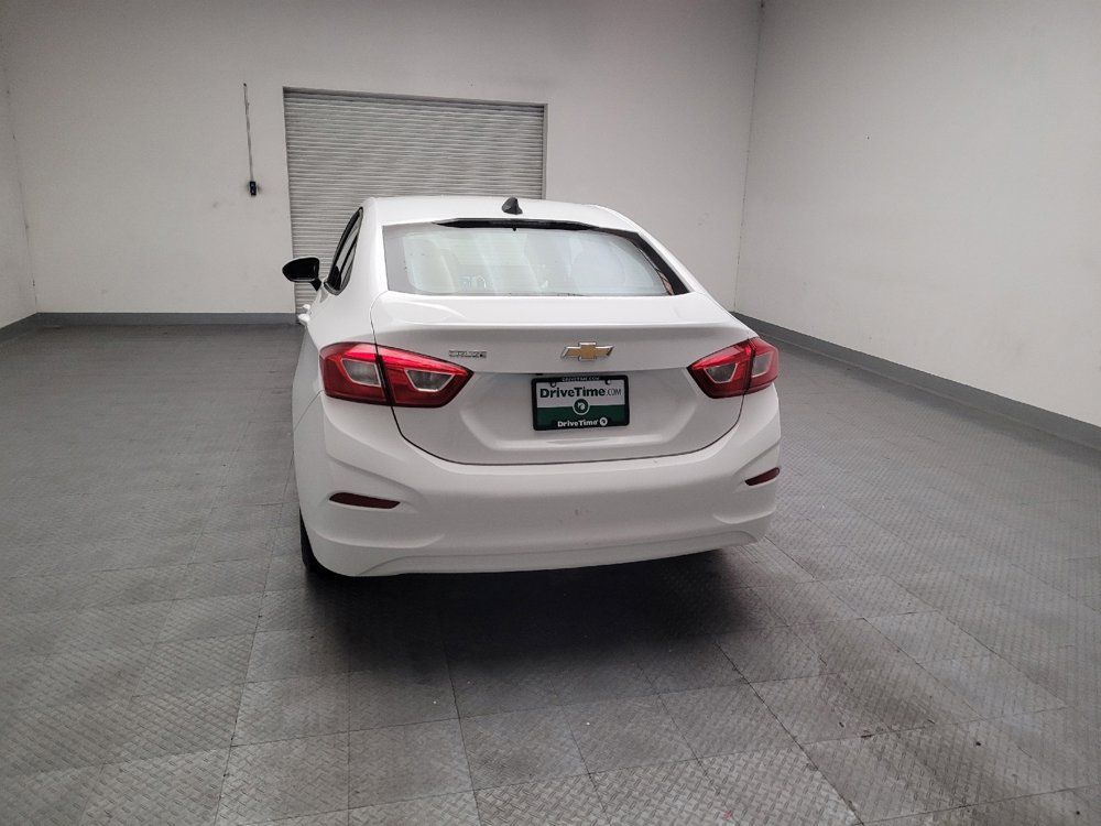 Used 2018 Chevrolet Cruze LS FWD image 6