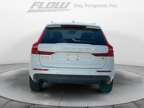 Used 2018 Volvo XC60 T5 Momentum image 8