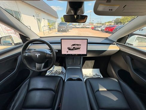 Used 2022 Tesla Model Y Long Range AWD/4WD image 16