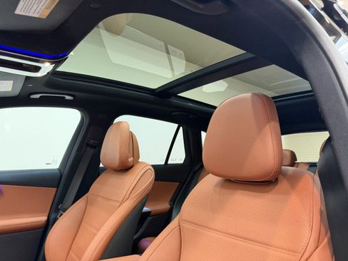 Certified 2025 Mercedes-Benz GLC 300 image 22