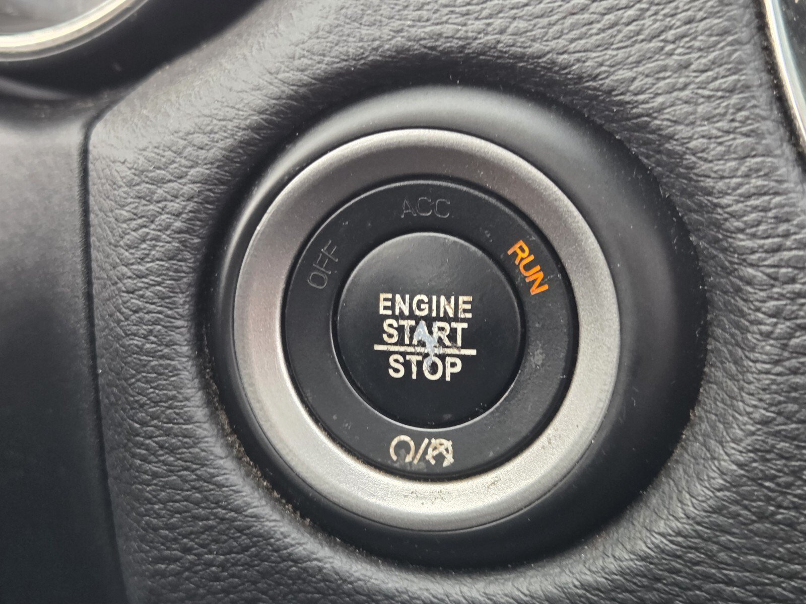 Used 2018 Dodge Durango R/T w/ Trailer Tow Group IV RWD image 23
