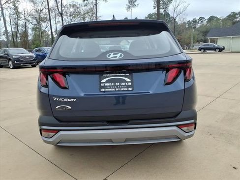 New 2026 Hyundai Tucson SE image 3