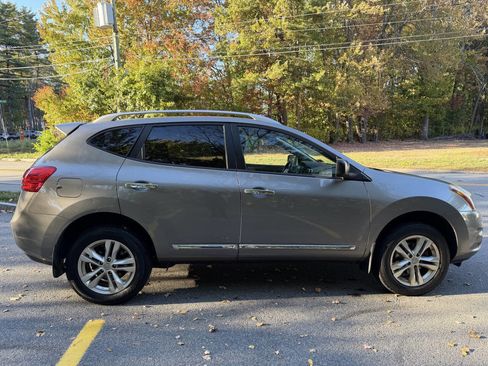 Used 2015 Nissan Rogue S w/ Convenience Package image 7