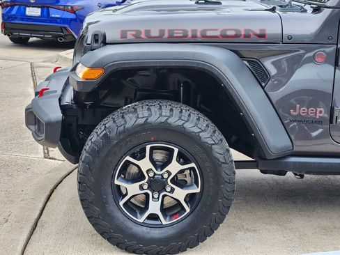 Used 2022 Jeep Wrangler Unlimited Rubicon AWD/4WD image 6