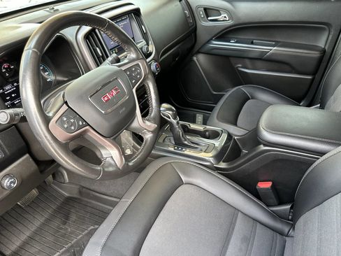 Certified 2022 GMC Canyon AT4 w/ Trailering Package AWD/4WD image 10