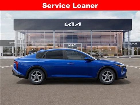 New 2025 Kia K4 LXS image 7