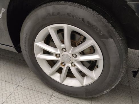 Used 2018 Dodge Grand Caravan SXT FWD image 31