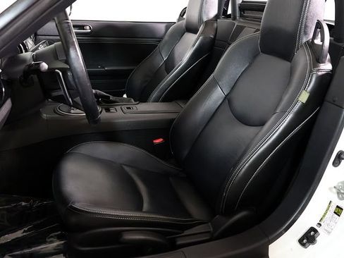 Used 2012 MAZDA MX-5 Miata Special Edition RWD image 4