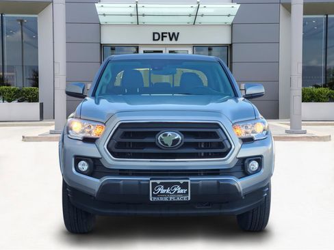 Used 2022 Toyota Tacoma SR5 image 2