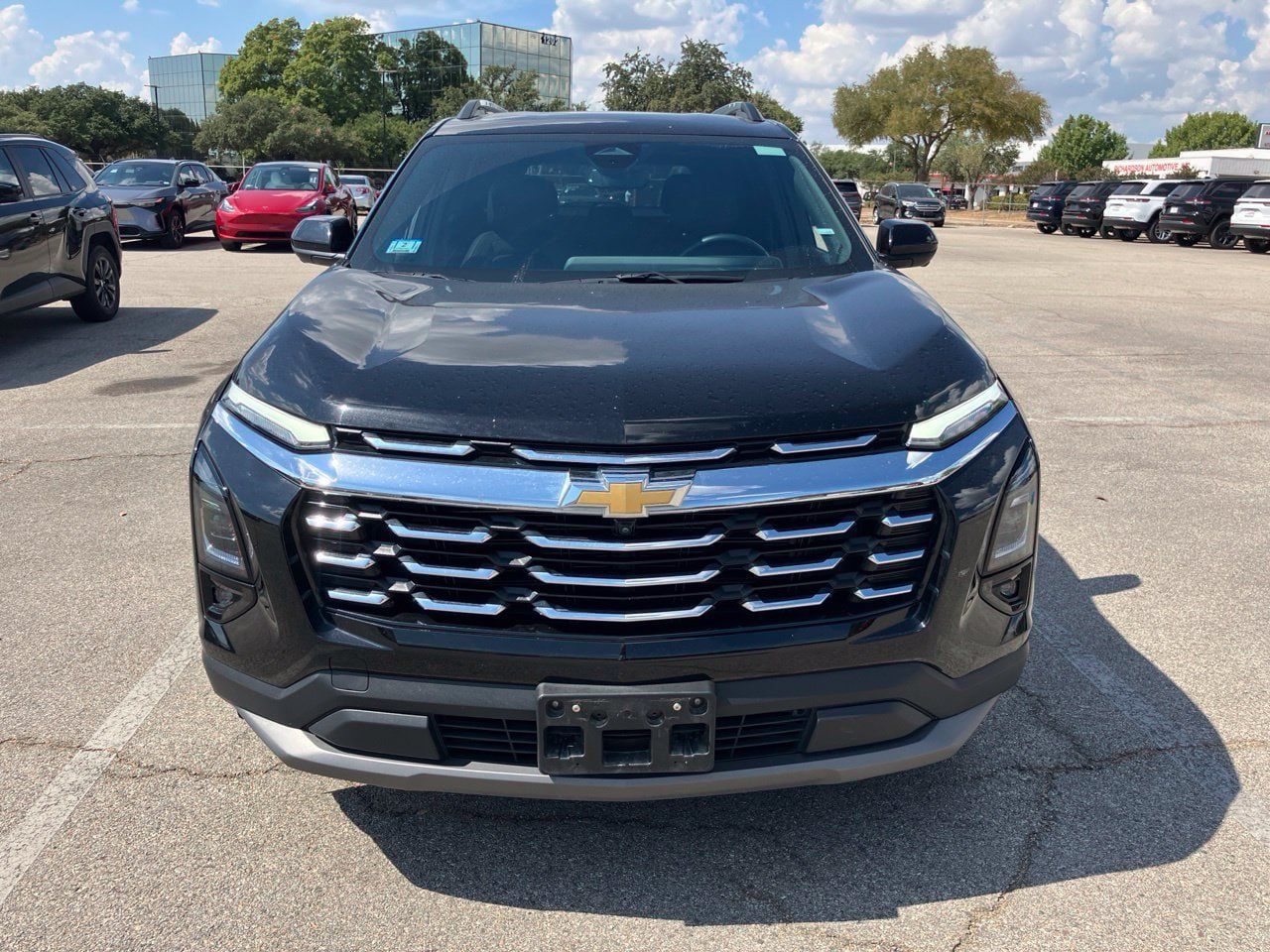 Used 2025 Chevrolet Equinox LT w/ Convenience Package II AWD/4WD image 2