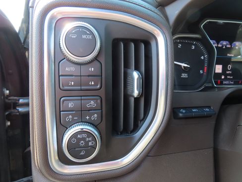 Used 2020 GMC Sierra 3500 Denali image 37