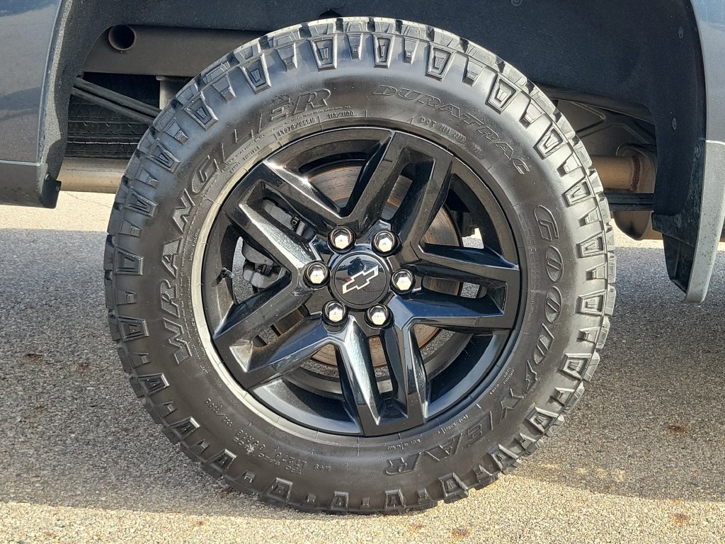 Used 2021 Chevrolet Silverado 1500 LT Trail Boss w/ Convenience Package II AWD/4WD image 36