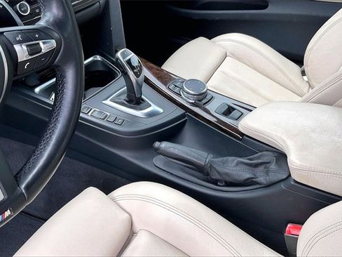 Used 2015 BMW 435i Convertible image 16