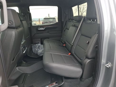 New 2026 GMC Sierra 1500 SLT w/ SLT Premium Package image 5