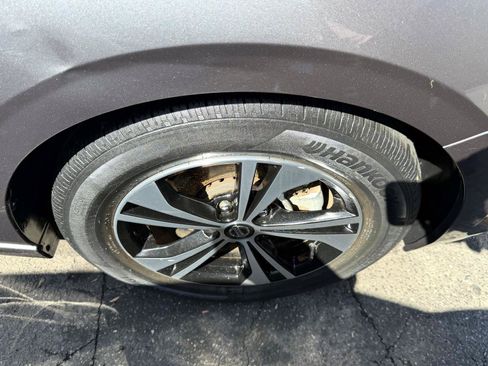 Used 2023 Nissan Sentra SV w/ All-Weather Package FWD image 7
