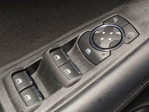 Used 2018 Ford Edge SE AWD/4WD image 27