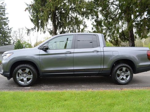 Used 2025 Honda Ridgeline TrailSport image 8