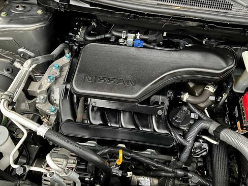 Certified 2021 Nissan Rogue Sport SV image 31