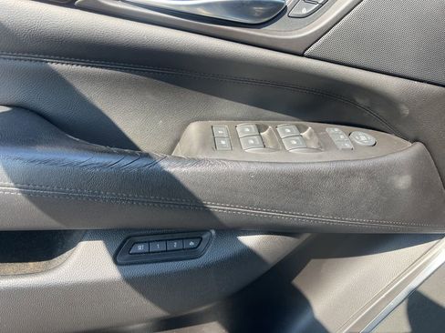 Used 2015 Cadillac Escalade ESV Luxury image 16