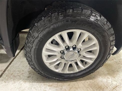 Used 2020 Chevrolet Silverado 2500 High Country w/ LPO, Dark Essentials Package image 10