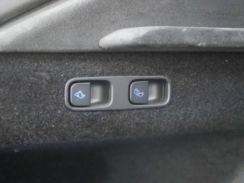 Used 2023 Tesla Model S Plaid image 12