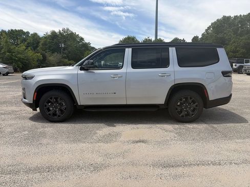 New 2026 Jeep Grand Wagoneer 4WD image 4