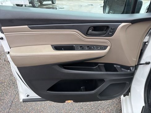 Used 2020 Honda Odyssey Touring image 11