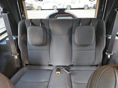 Used 2023 Jeep Wrangler Rubicon w/ Steel Bumper Group image 22