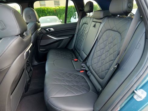 Used 2024 BMW X5 xDrive40i w/ Premium Package AWD/4WD image 29
