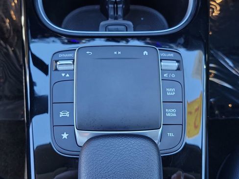 Used 2023 Mercedes-Benz CLA 250 w/ Premium Package image 17