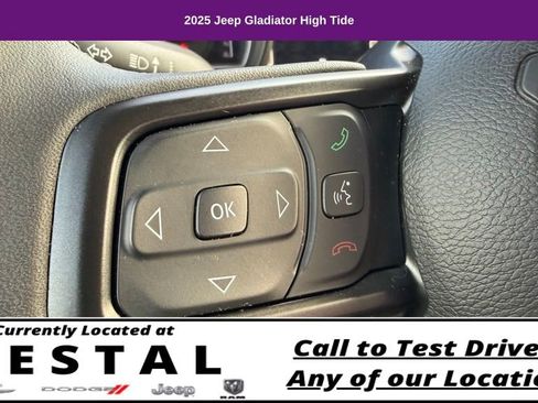 Used 2025 Jeep Gladiator Sport image 35