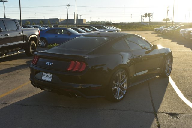 Used 2018 Ford Mustang GT Premium w/ Carbon Sport Interior Package RWD image 5