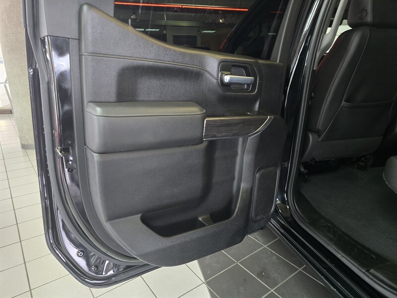 Used 2021 Chevrolet Silverado 1500 LTZ w/ LTZ Premium Package AWD/4WD image 10