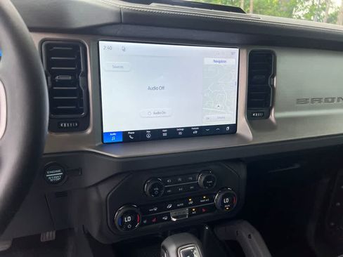 New 2026 Ford Bronco Outer Banks w/ Sasquatch Package AWD/4WD image 23