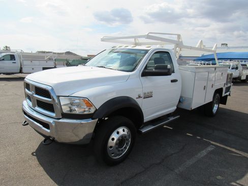 Used 2017 RAM 5500 Tradesman w/ Power & Remote Entry Group RWD image 20