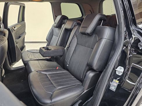 Used 2015 Mercedes-Benz GL 450 4MATIC image 26