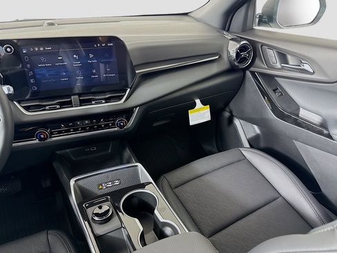 New 2026 Chevrolet Equinox LT w/ Convenience Package II AWD/4WD image 22