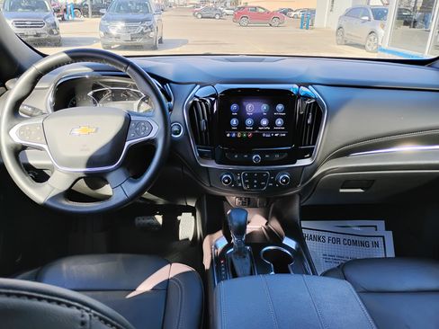 Used 2023 Chevrolet Traverse LT w/ LT Premium Package image 5