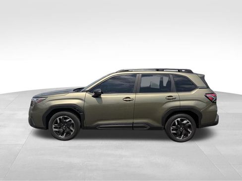 Used 2025 Subaru Forester Limited AWD/4WD image 14