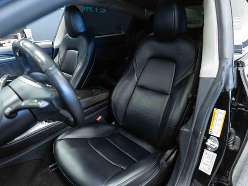 Used 2023 Tesla Model 3 Standard Range RWD image 10